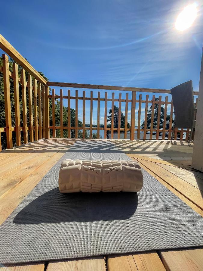 Relaxing Lake Oasis With Jacuzzi - Amazing View & Private Pier Stockholm Exteriör bild